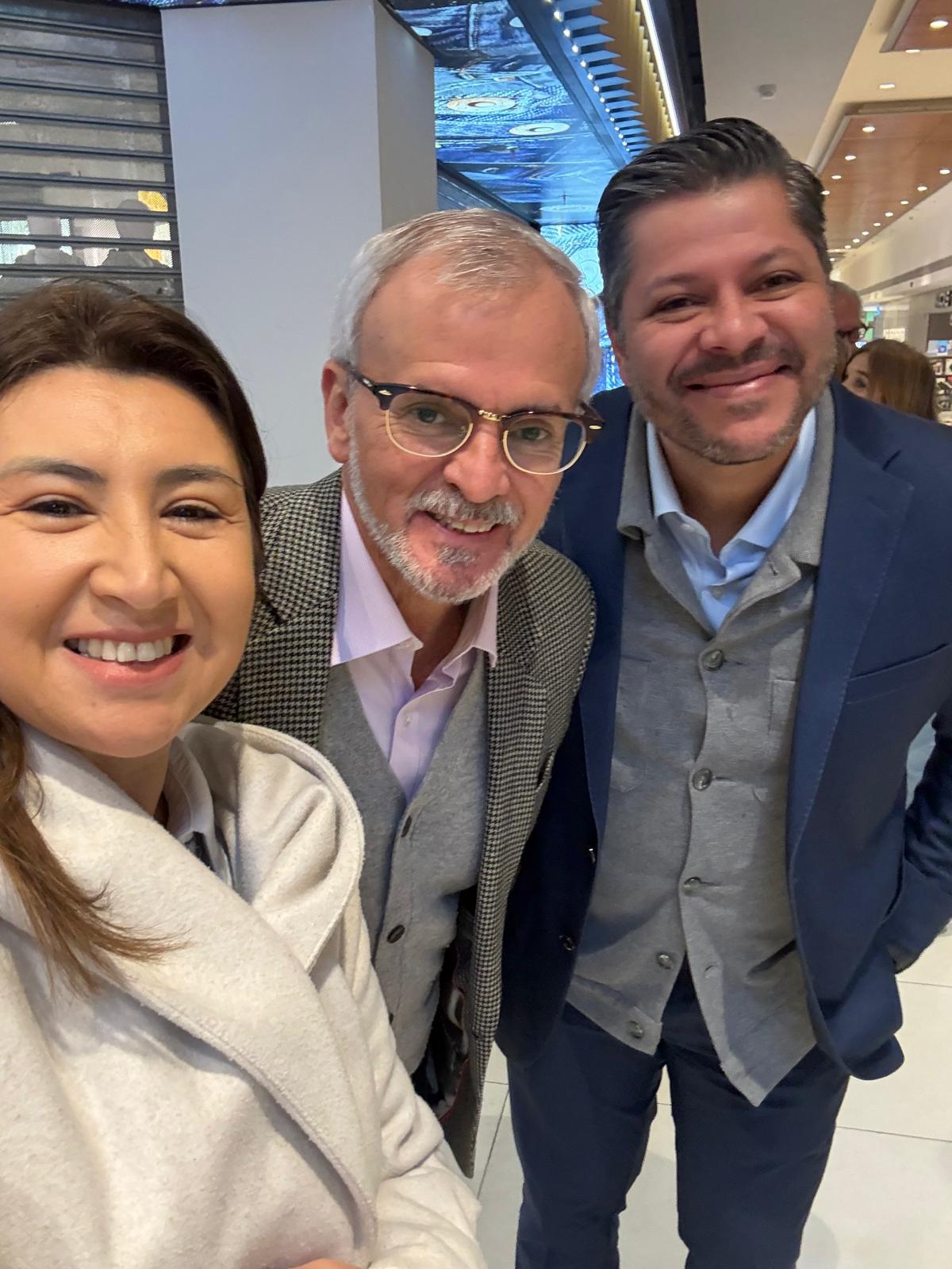 Visita Hollister 